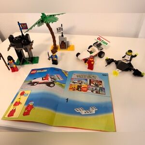 Vintage Lego Value Pack Set Pirate Race Car Space & Castle w/ instructions